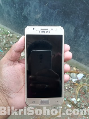 Samsung Galaxy J5 prime